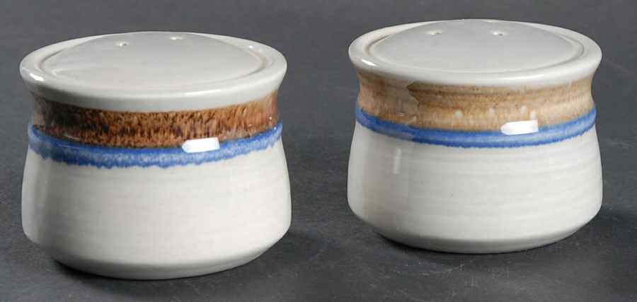 Bandero Salt & Pepper Set by Metlox - Poppytrail - Vernon-1