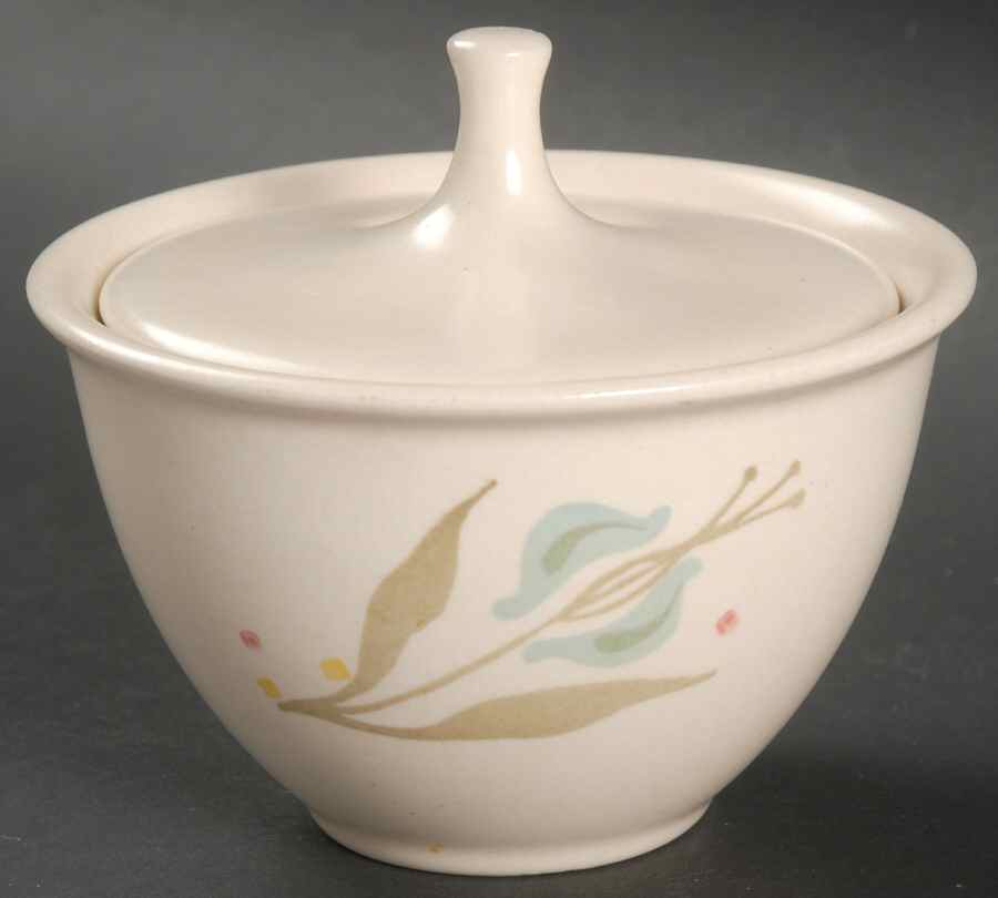 Blueberry Hill Sugar Bowl & Lid by Metlox - Poppytrail - Vernon-1