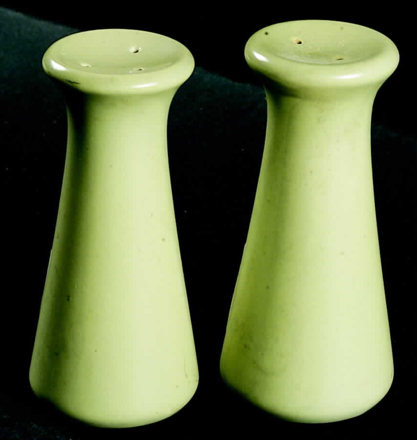 Blue Zinnias Salt & Pepper Set by Metlox - Poppytrail - Vernon-1