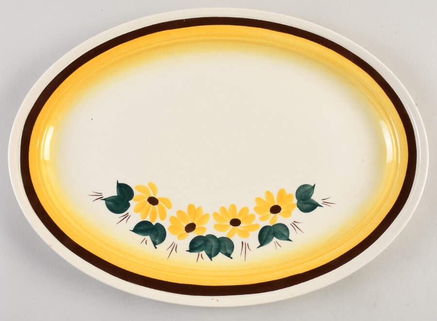 Brown Eyed Susan (Ultra Shape) 14" Oval Serving Platter by Metlox - Poppytrail - Vernon-1
