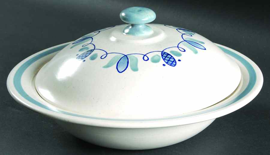 Cape Cod Round Covered Vegetable by Metlox - Poppytrail - Vernon-1