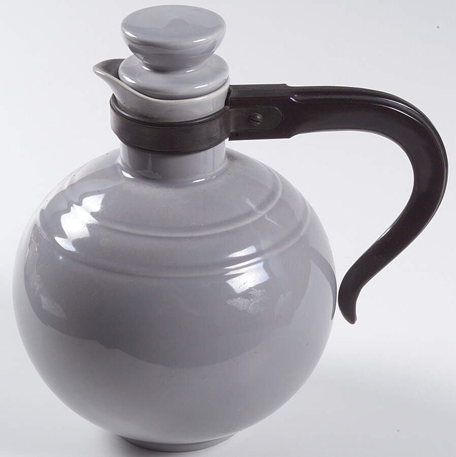 Casual California Dusk Gray Carafe & Lid by Metlox - Poppytrail - Vernon-1