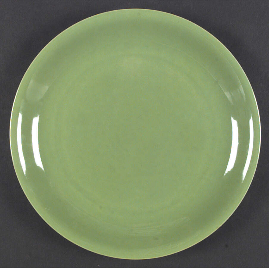 Casual California Lime Green Dinner Plate by Metlox - Poppytrail - Vernon-1