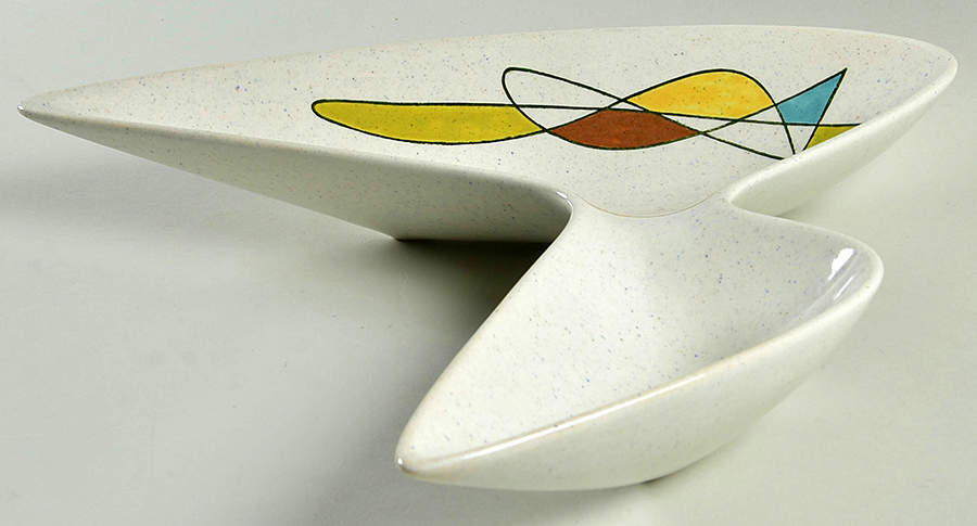 California Free Form Divided Twin Vegetable Bowl by Metlox - Poppytrail - Vernon-1
