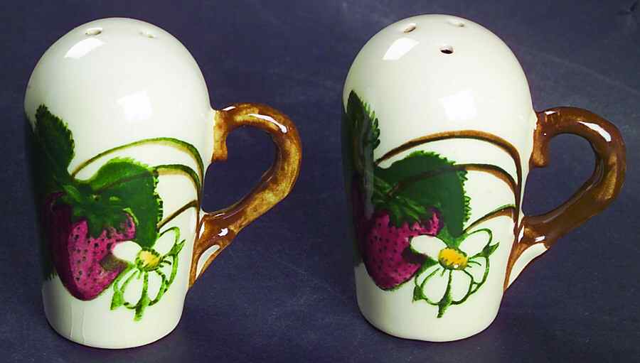 California Fruit Salt & Pepper Set by Metlox - Poppytrail - Vernon-1
