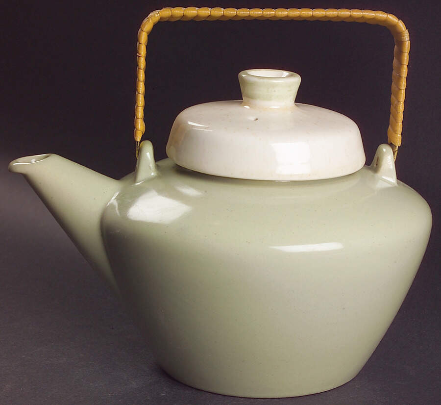 California Geranium Teapot & Lid by Metlox - Poppytrail - Vernon-1