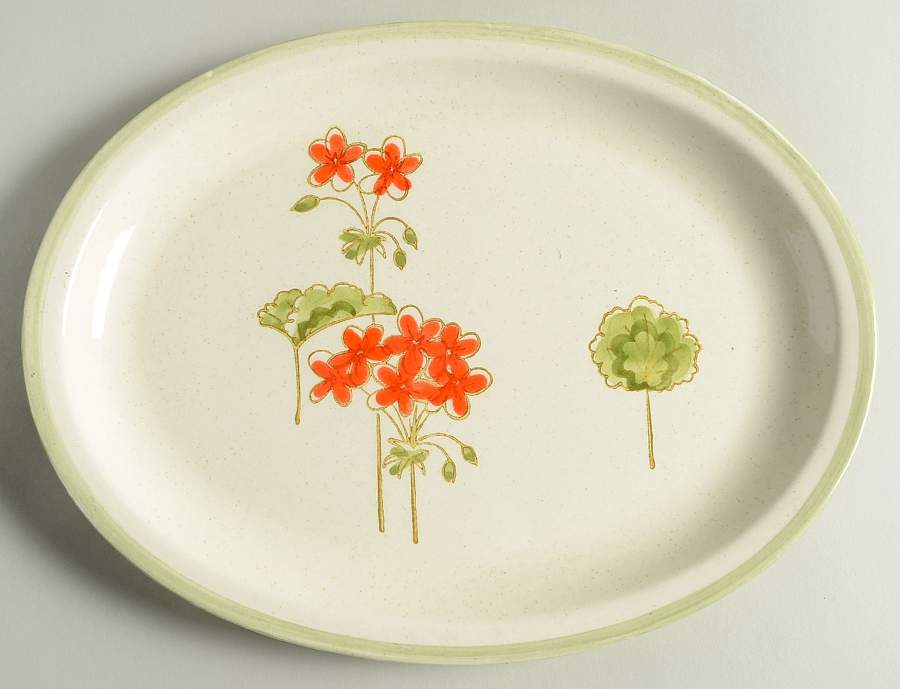 California Geranium 13" Oval Serving Platter by Metlox - Poppytrail - Vernon-1