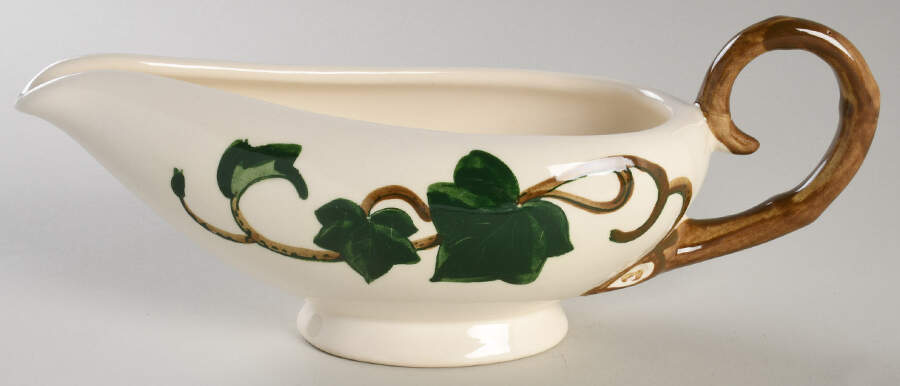 California Ivy Gravy Boat by Metlox - Poppytrail - Vernon-1