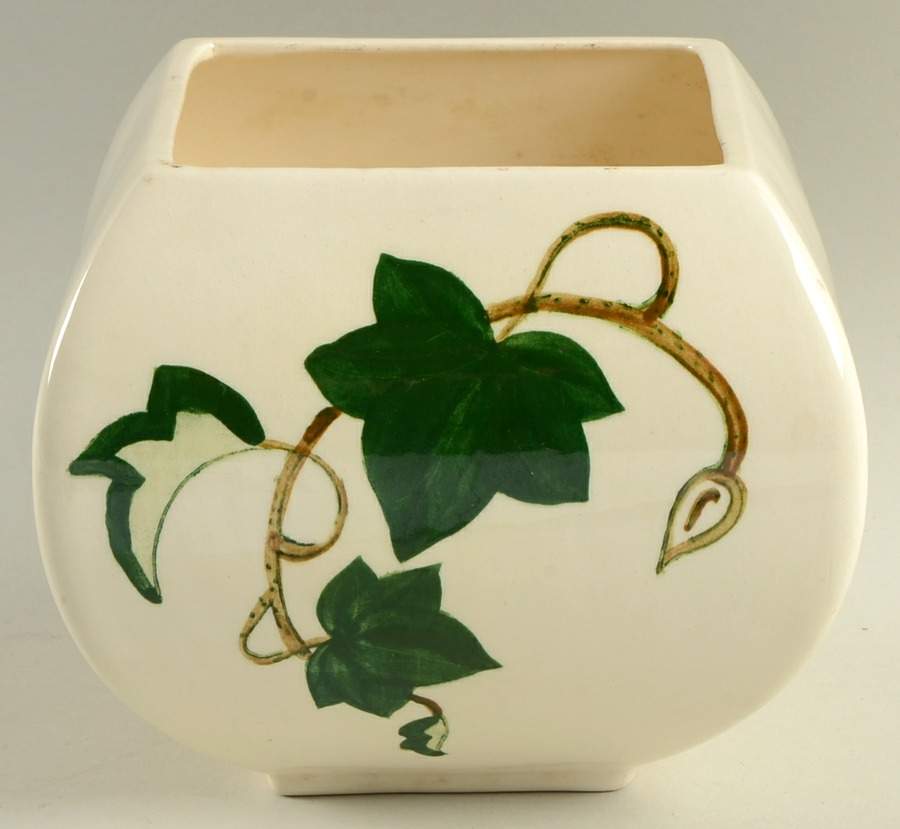 California Ivy Curved Planter by Metlox - Poppytrail - Vernon-1