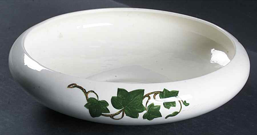 California Ivy Round Shallow Bowl by Metlox - Poppytrail - Vernon-1