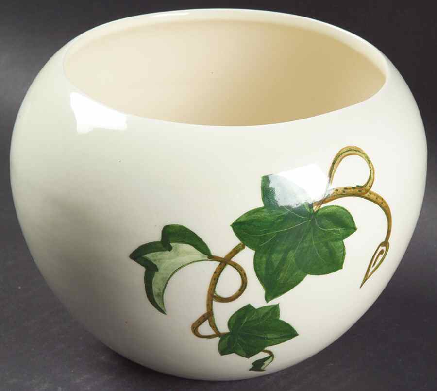 California Ivy Rose Bowl by Metlox - Poppytrail - Vernon-1