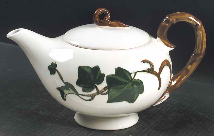 California Ivy Teapot & Lid by Metlox - Poppytrail - Vernon-1