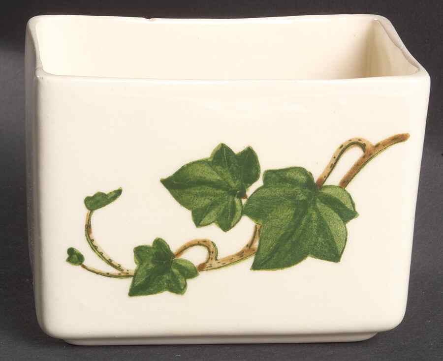 California Ivy Small Planter by Metlox - Poppytrail - Vernon-1