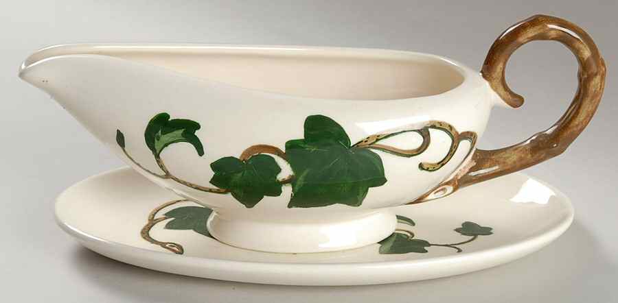 California Ivy Gravy Boat & Underplate/Relish by Metlox - Poppytrail - Vernon-1