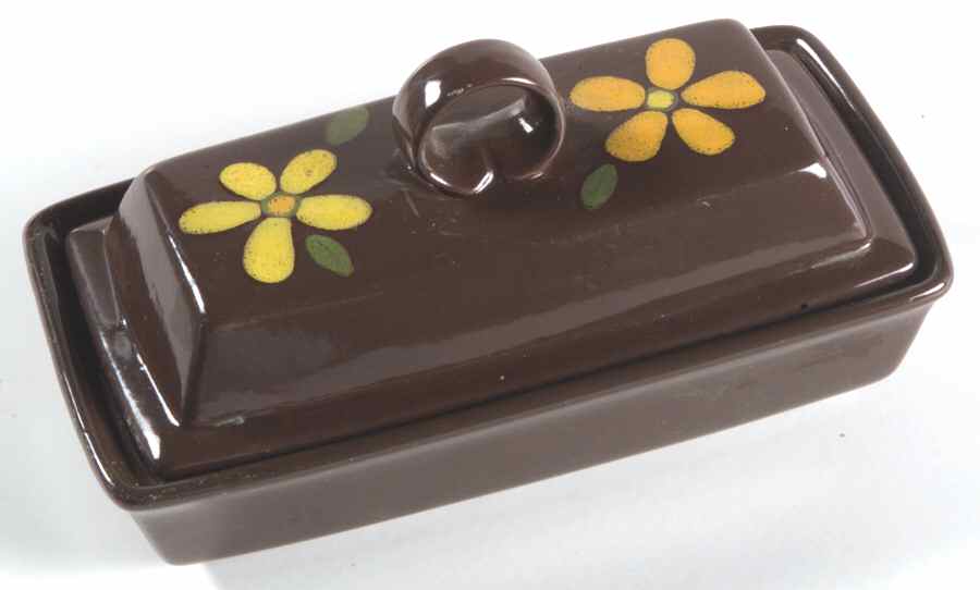 Calypso Brown 1/4 Lb Covered Butter by Metlox - Poppytrail - Vernon-1