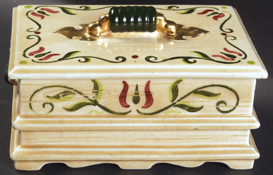 California Provincial Lid for Dower Chest by Metlox - Poppytrail - Vernon-1