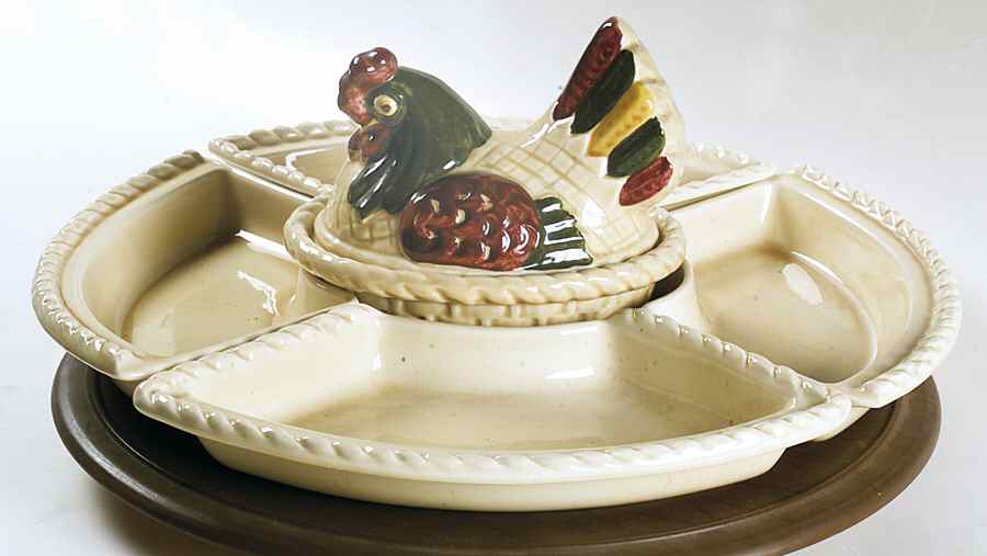 California Provincial 7-Piece Lazy Susan with Stand by Metlox - Poppytrail - Vernon-1