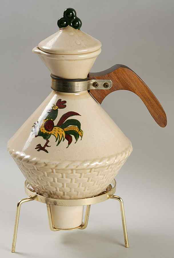 California Provincial Carafe with Lid, Warmer Stand & Burner by Metlox - Poppytrail - Vernon-1