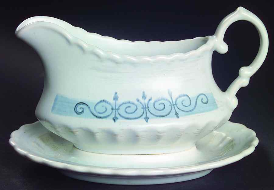 Castile Gravy Boat with Attached Underplate by Metlox - Poppytrail - Vernon-1