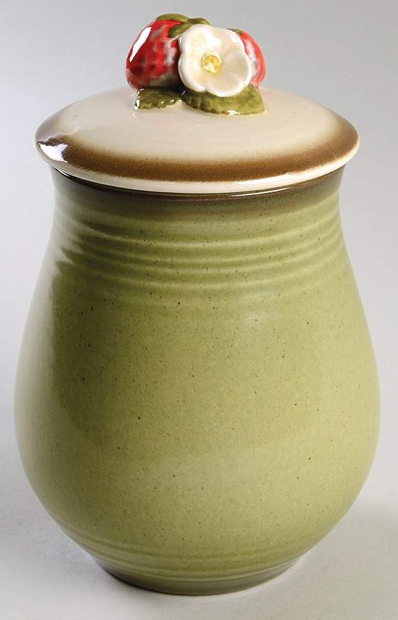 California Strawberry Medium Canister & Lid by Metlox - Poppytrail - Vernon-1