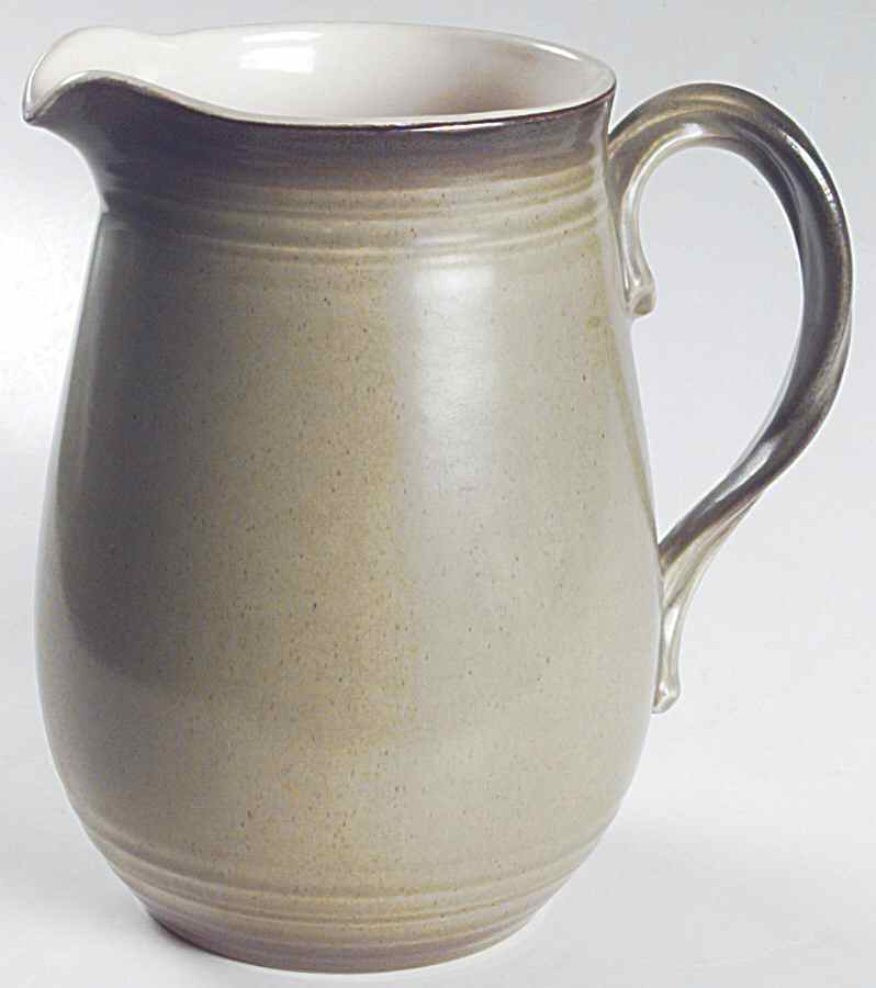 California Strawberry 72 Oz Pitcher by Metlox - Poppytrail - Vernon-1