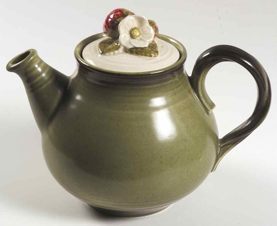 California Strawberry Teapot & Lid by Metlox - Poppytrail - Vernon-1