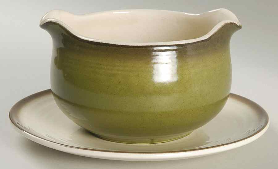 California Strawberry Gravy Boat with Attached Underplate by Metlox - Poppytrail - Vernon-1