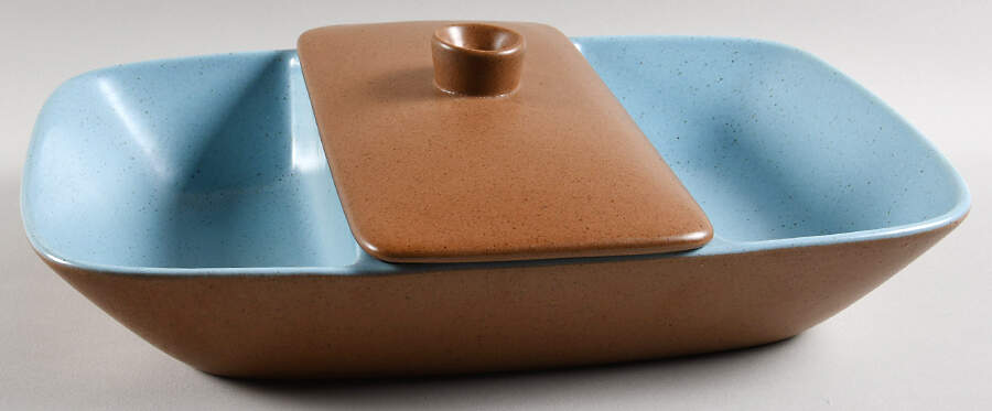 California Tempo Blue Rectangular Divided Server with Center Lid by Metlox - Poppytrail - Vernon-1