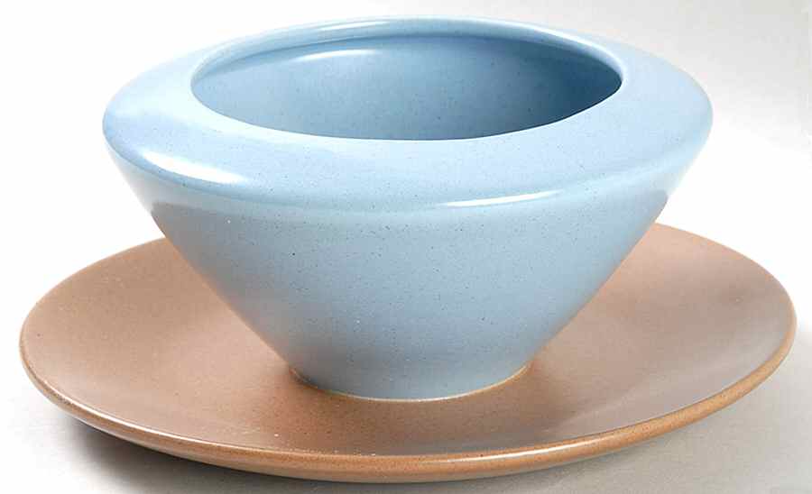 California Tempo Blue Gravy Boat with Attached Underplate by Metlox - Poppytrail - Vernon-1
