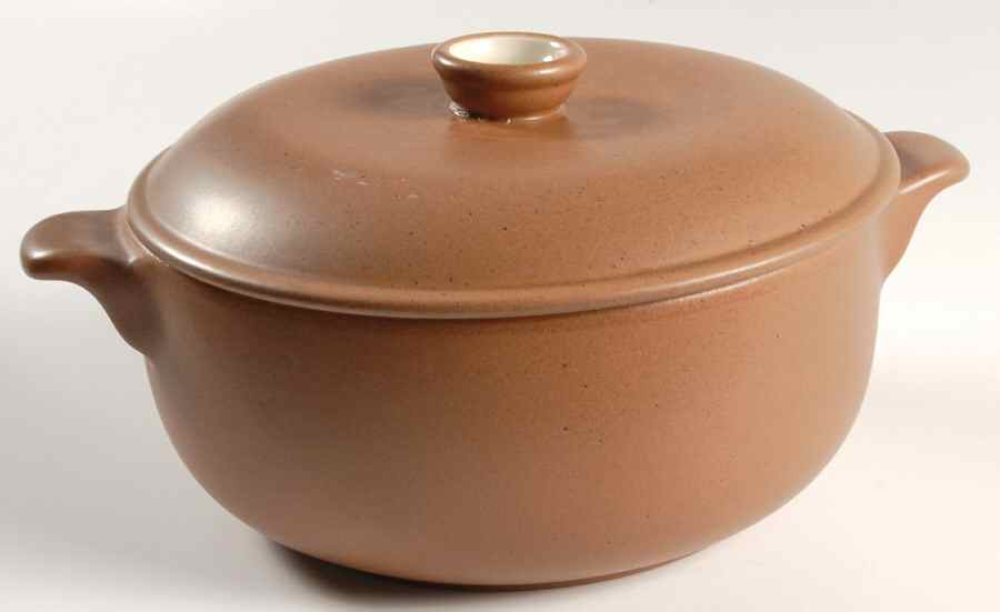 California Tempo Brown 1.25 Qt Round Covered Casserole by Metlox - Poppytrail - Vernon-1