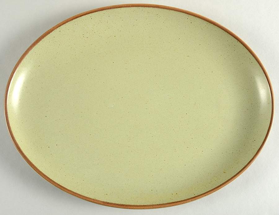 California Tempo Green 13" Oval Serving Platter by Metlox - Poppytrail - Vernon-1