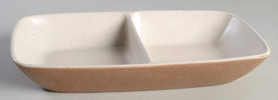 California Tempo White Rectangular Divided Vegetable Bowl by Metlox - Poppytrail - Vernon-1