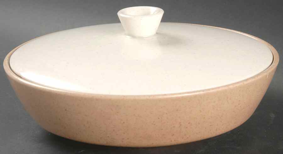 California Tempo White Round Covered Vegetable by Metlox - Poppytrail - Vernon-1