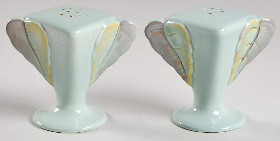 Chatelaine (Jade) Salt & Pepper Set by Metlox - Poppytrail - Vernon-1