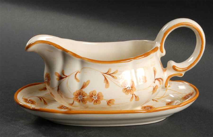 Cinnamon Gravy Boat & Underplate by Metlox - Poppytrail - Vernon-1