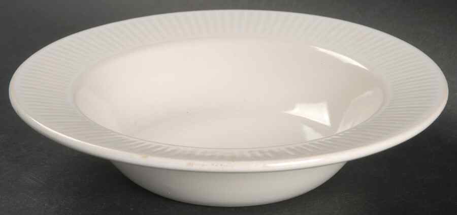 Classic Antique Rim Fruit/Dessert (Sauce) Bowl by Metlox - Poppytrail - Vernon-1