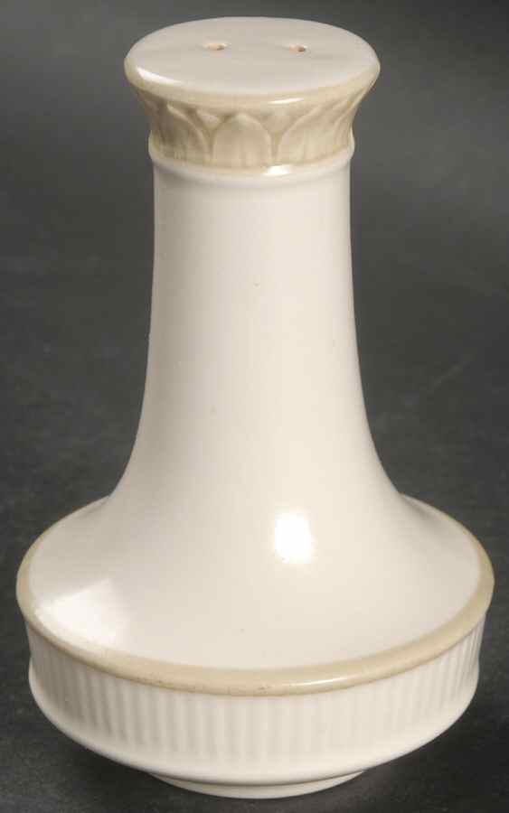 Classic Flower Salt Shaker by Metlox - Poppytrail - Vernon-1