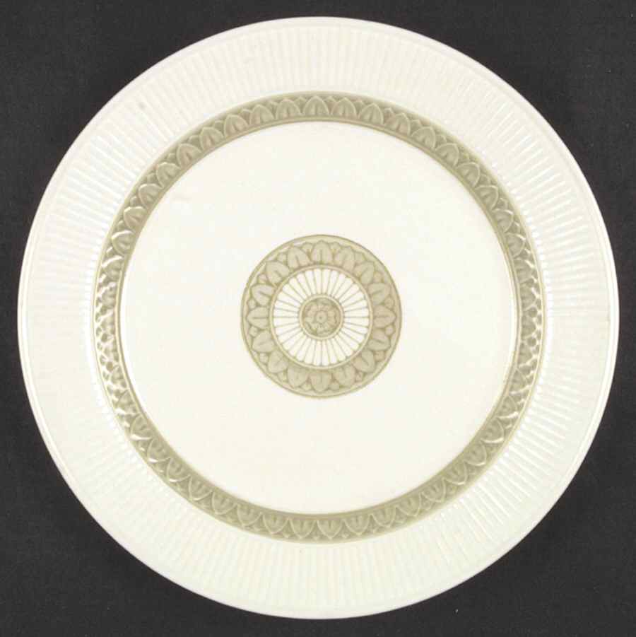 Classic Flower Dinner Plate by Metlox - Poppytrail - Vernon-1