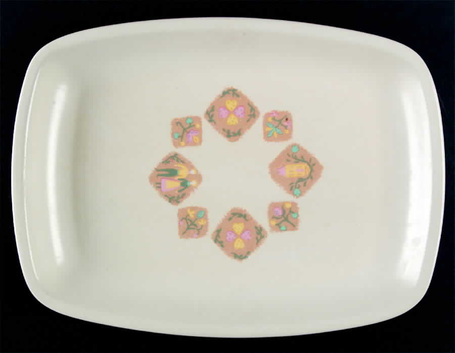Country Cousins 13" Oval Serving Platter by Metlox - Poppytrail - Vernon-1