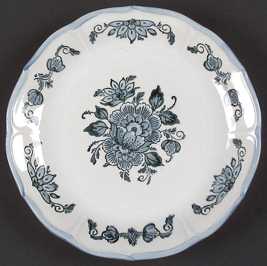 Colonial Garden Blue Coupe Salad Plate by Metlox - Poppytrail - Vernon-1
