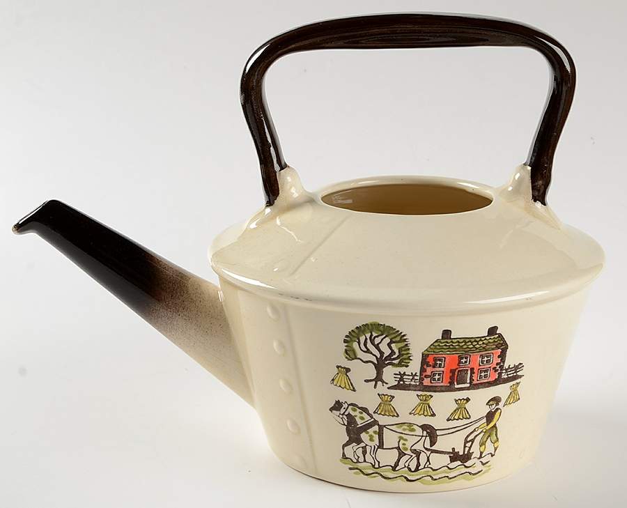 Colonial Heritage Teapot No Lid by Metlox - Poppytrail - Vernon-1