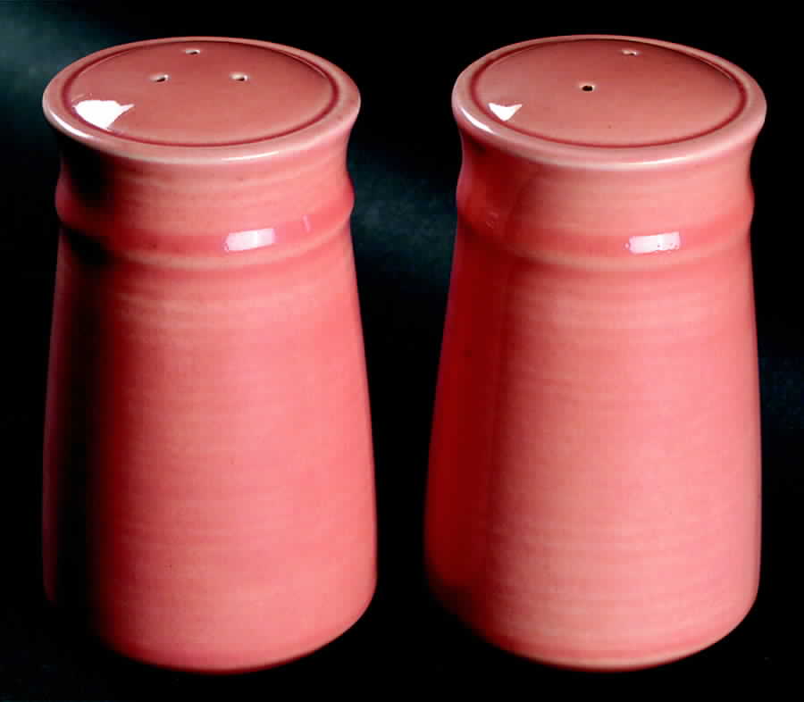 Colorstax Apricot Oversized Salt & Pepper Set by Metlox - Poppytrail - Vernon-1
