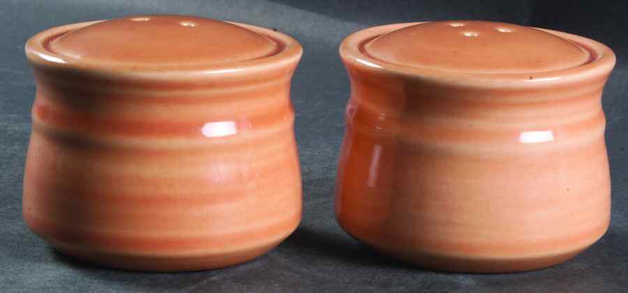 Colorstax Apricot Salt & Pepper Set by Metlox - Poppytrail - Vernon-1