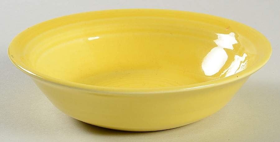 Colorstax Canary Fruit/Dessert (Sauce) Bowl by Metlox - Poppytrail - Vernon-1