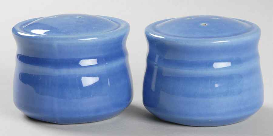 Colorstax Sky Blue Salt & Pepper Set by Metlox - Poppytrail - Vernon-1