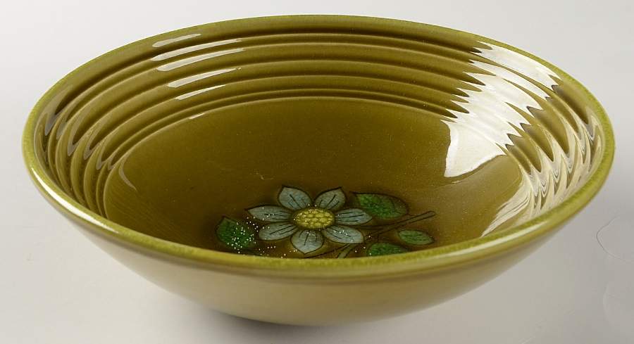 Dahlia Blue 9" Round Vegetable Bowl by Metlox - Poppytrail - Vernon-1