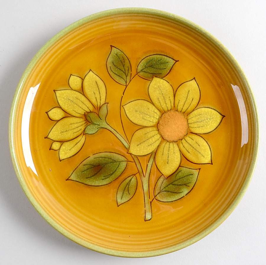 Dahlia Gold Salad Plate by Metlox - Poppytrail - Vernon-1