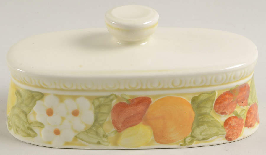 Della Robbia Lid for 1/4 Lb Butter by Metlox - Poppytrail - Vernon-1