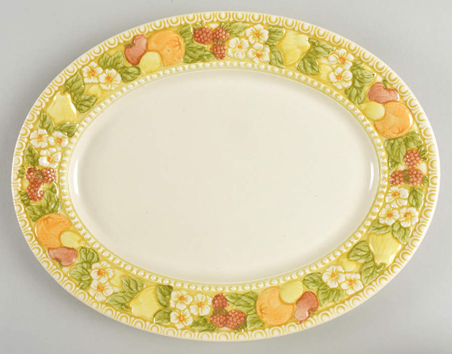 Della Robbia 11" Oval Serving Platter by Metlox - Poppytrail - Vernon-1