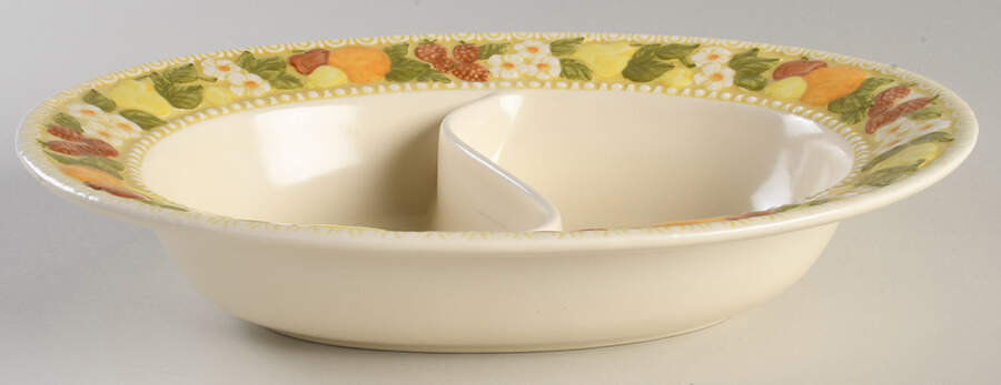 Della Robbia 12" Oval Divided Vegetable Bowl by Metlox - Poppytrail - Vernon-1